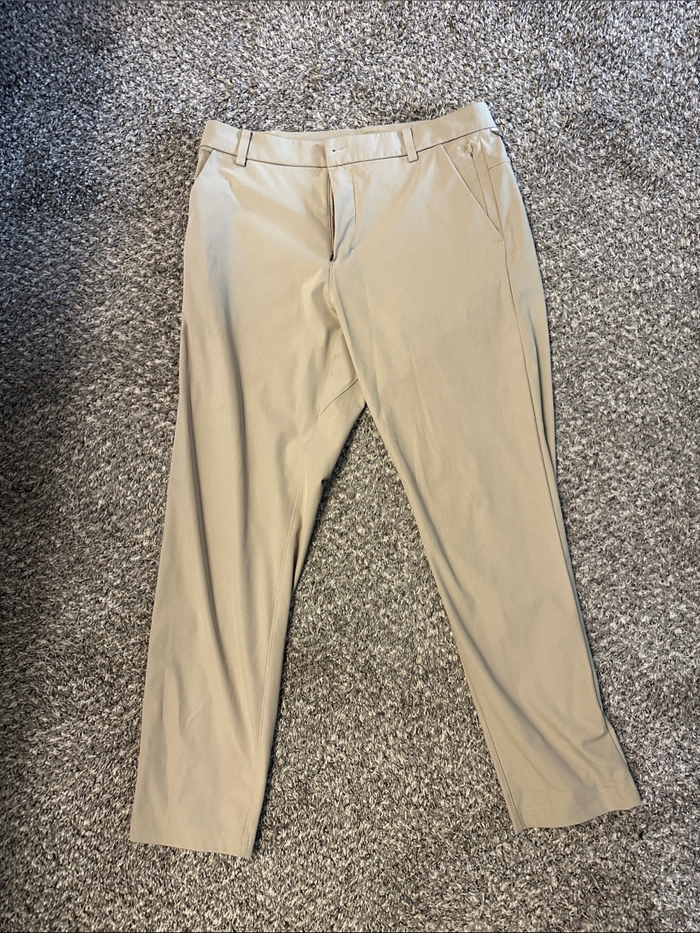 lululemon athletica Men's Chino-Style Dress Pants in Light Khaki